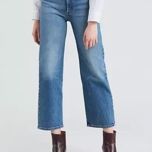Levi’s Ribcage Straight Jeans